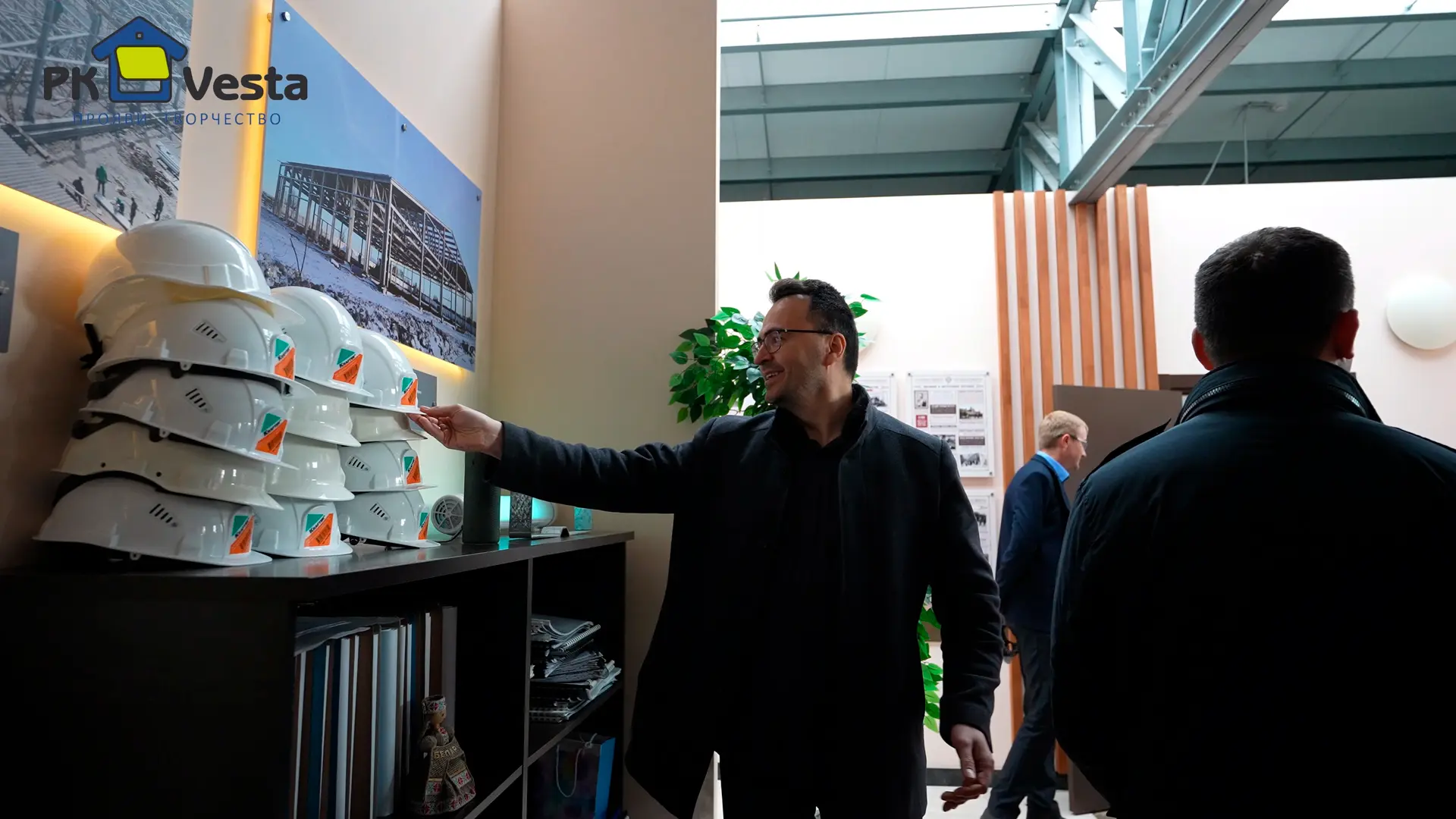 Поздравляем всех с предстоящим Новым 2026г!