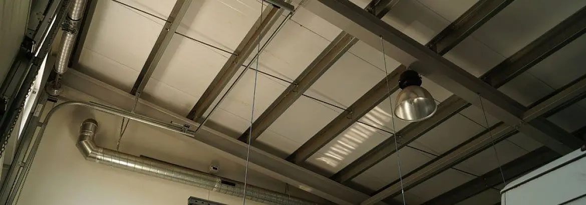 53. Автомастерская, 32х8х5,6, г. Тула, Россия