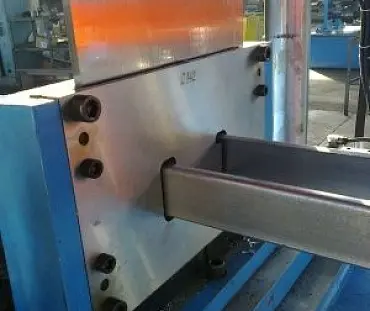 Автоматический стан для холодногнутого профилирования металла